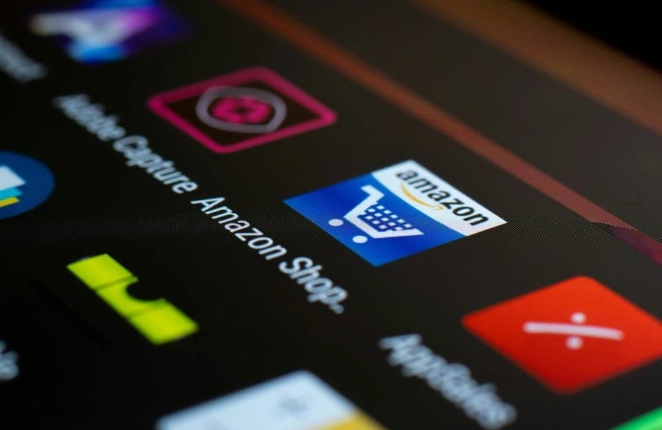 Amazon Nova Reel: Przełom w Generowaniu Wideo z Tekstu i Obrazów